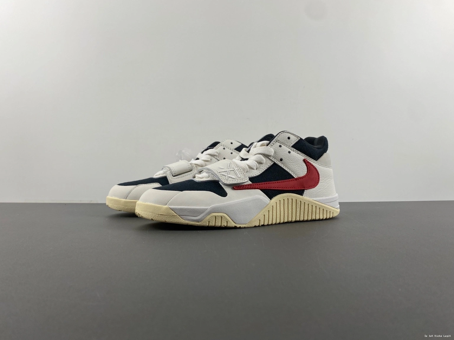 Jordan Jack FZ8117-101 Travis Scott Jumpman 0104